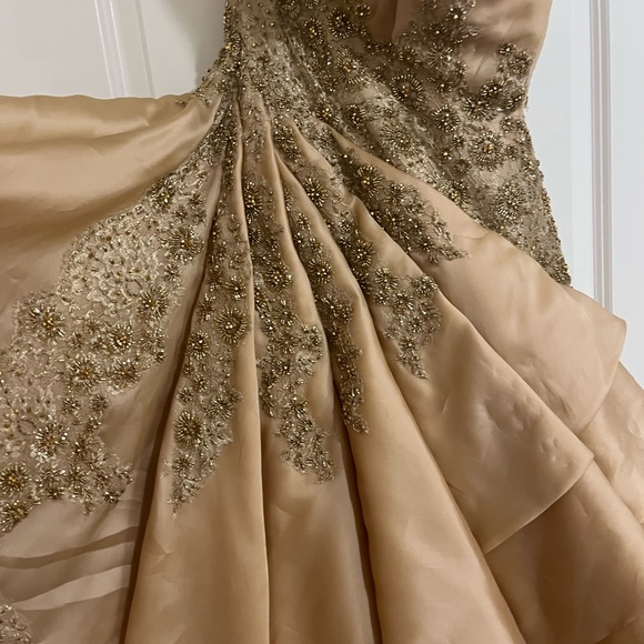 Maison Alexandrine couture gown size 2 runway pageant wedding dress beaded - Picture 4 of 10